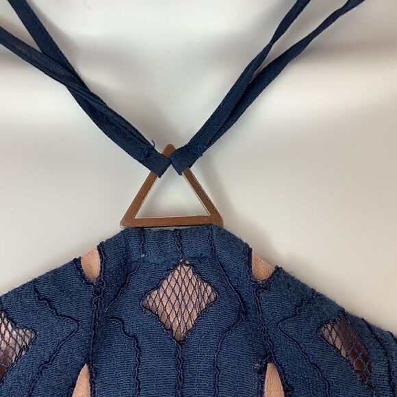 StyleStalker lace sleeveless halter mini dress/ skater dress - Picture 13 of 16